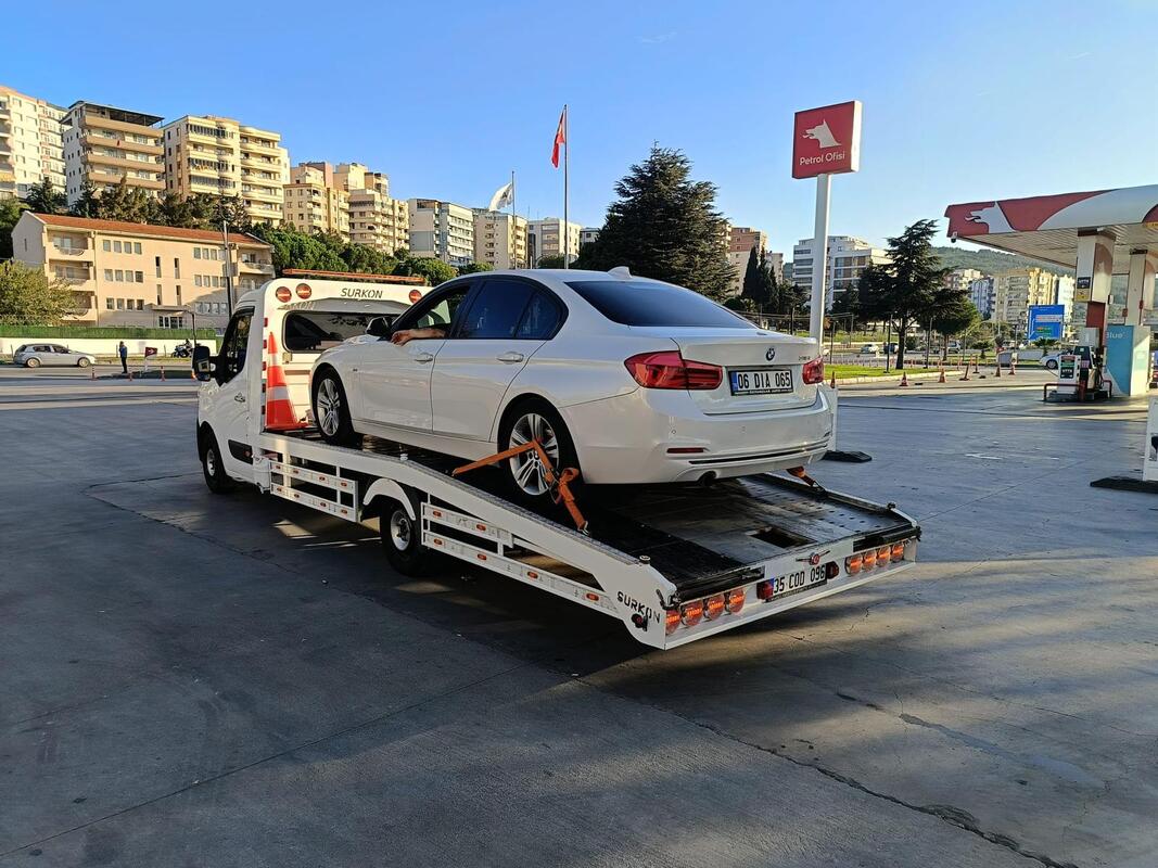 Bayraklı Çekici